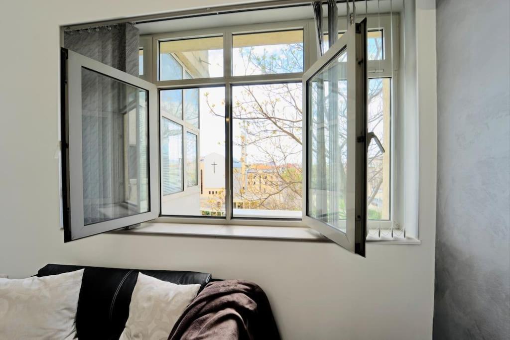 Cozy 1-Bedroom Flat In The Very Center Of סופיה מראה חיצוני תמונה